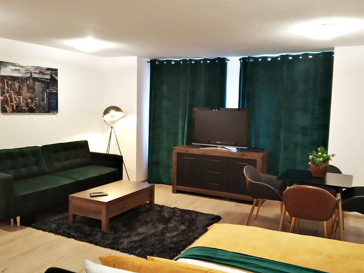Downtown Studio Apartment Zielona Gora  Luaran gambar