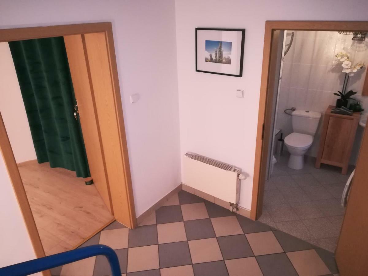 Downtown Studio Apartment Zielona Gora  Luaran gambar
